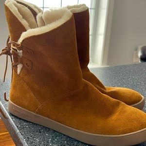 UGG Koolaburra NEW Chestnut Zip Boot Size 10